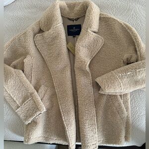 American Eagle Brand New Beige Sherpa jacket with suede lining | Size Small